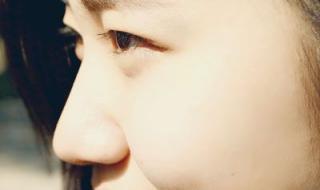 女子脸上有痣代表什么意思 女人脸上长痣面相图